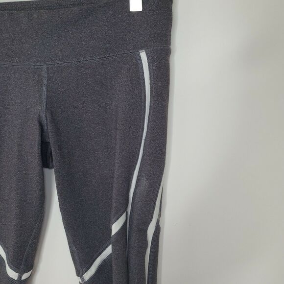 ALO Yoga Continuity Leggings XS-S Gray White Stripes Contour Active - Picture 4 of 7